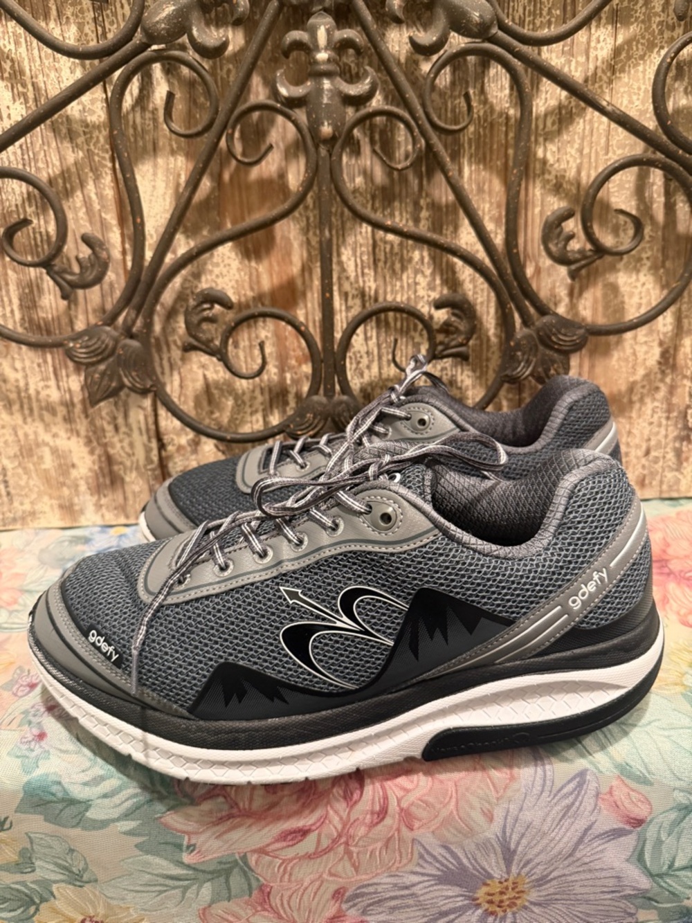 GDEFY Gravity Defyer Mighty Walk Athletic Shoes Men's‎ 11 Running or Walking